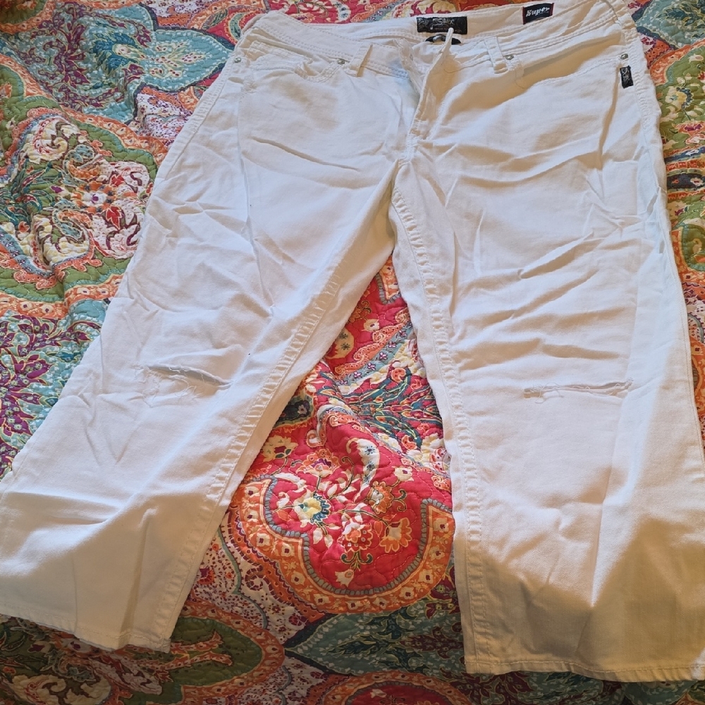 Silver Jeans Women's Crisp White Cropped Jeans
